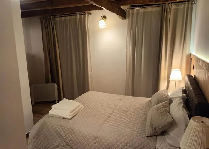 Casa Dos Conchos Casa Com 4 Quartos * Sabugueiro (Guarda)